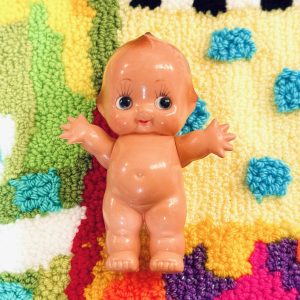 bambola kewpie vintage in gomma giocattolo d'epoca giapponese